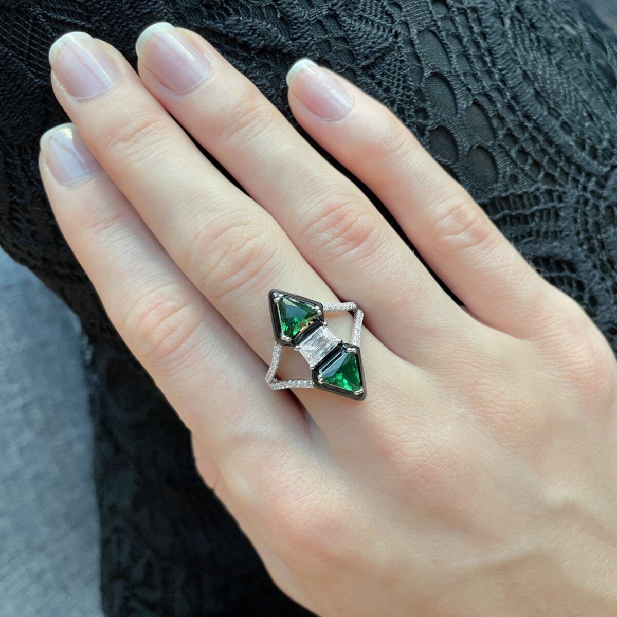 Cyrine Ring