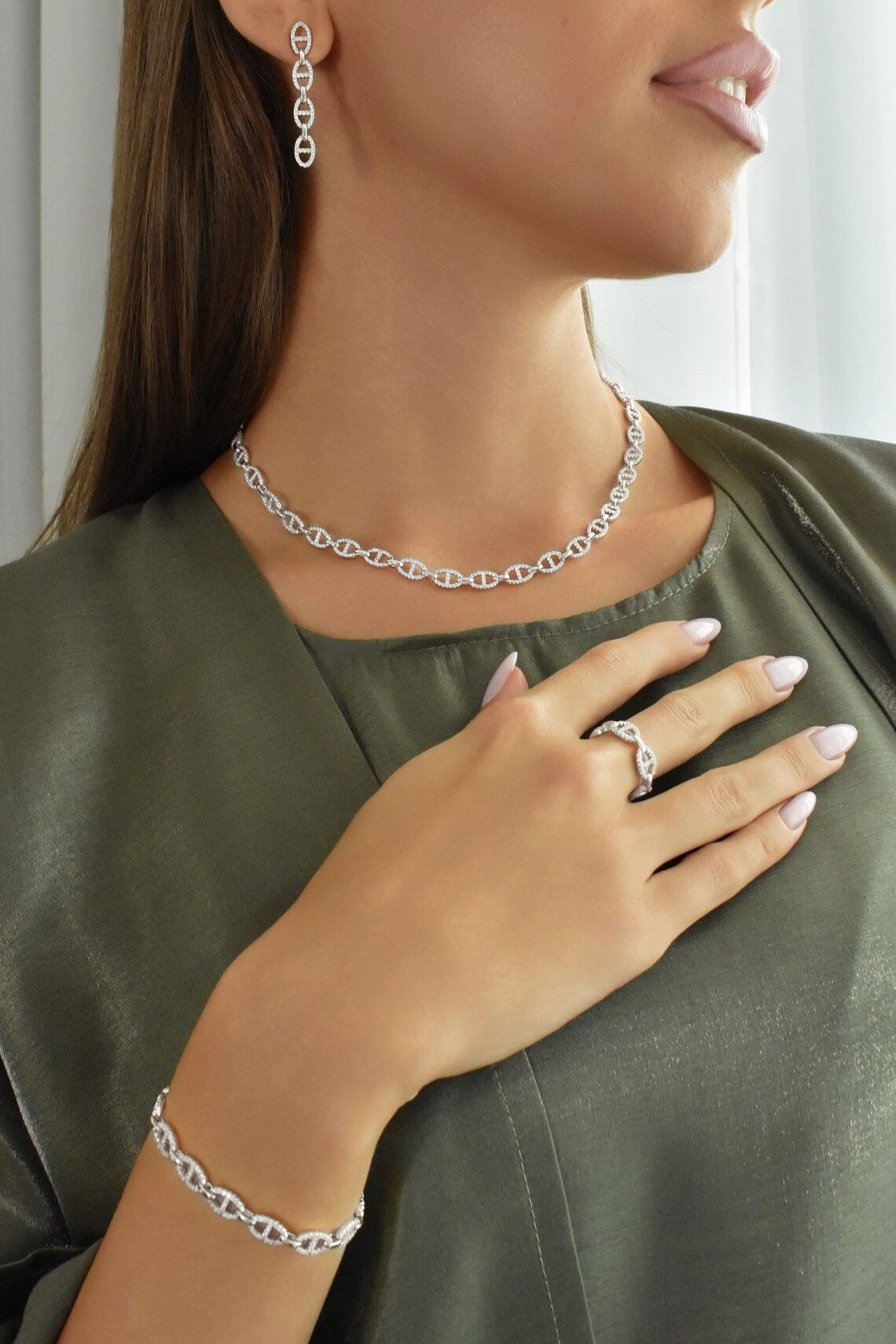 Chlea Necklace Full Set